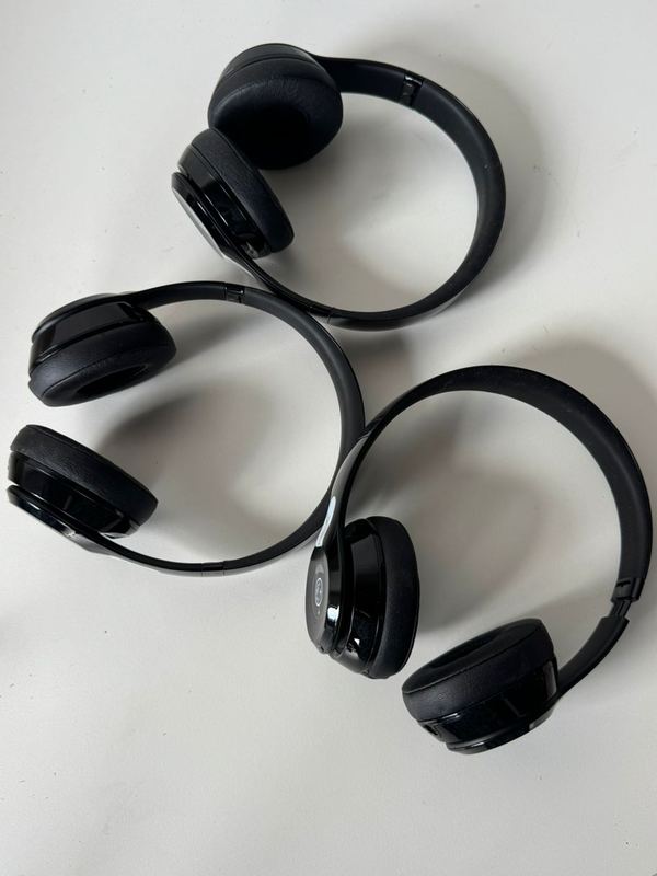 Wireless headphones