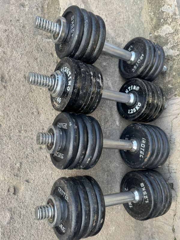 Dumbbell set